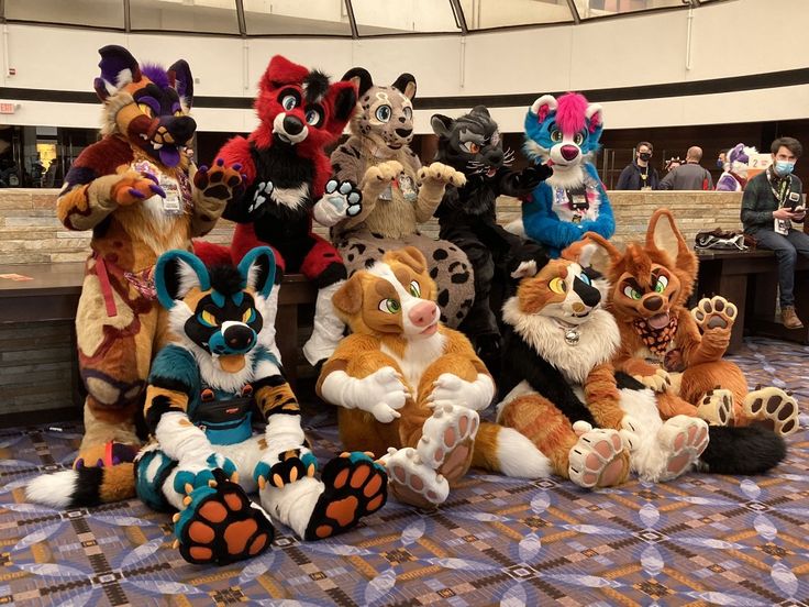 A Guide To Attending Your First Midwest FurFest Fursonafy